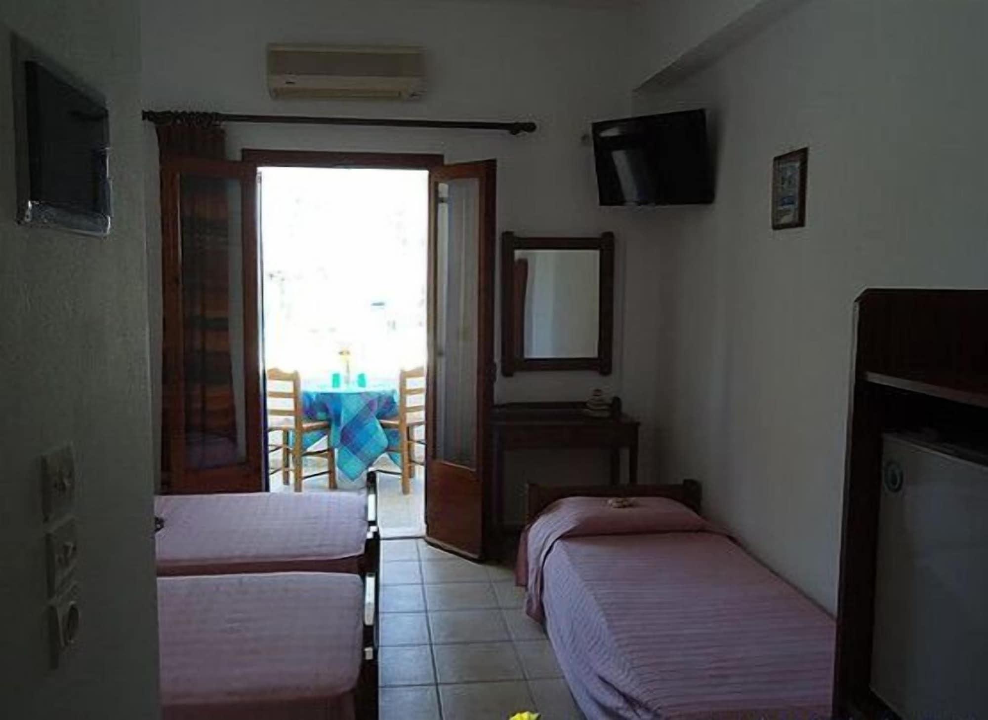 Ippokampos Hotel Скала Екстериор снимка