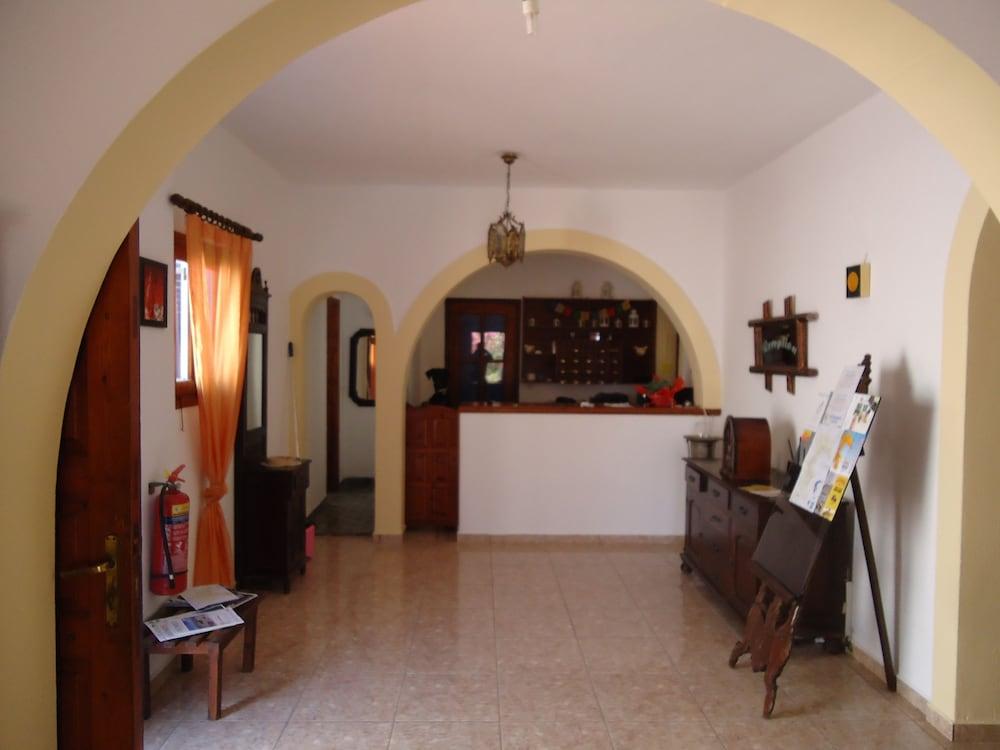 Ippokampos Hotel Скала Екстериор снимка